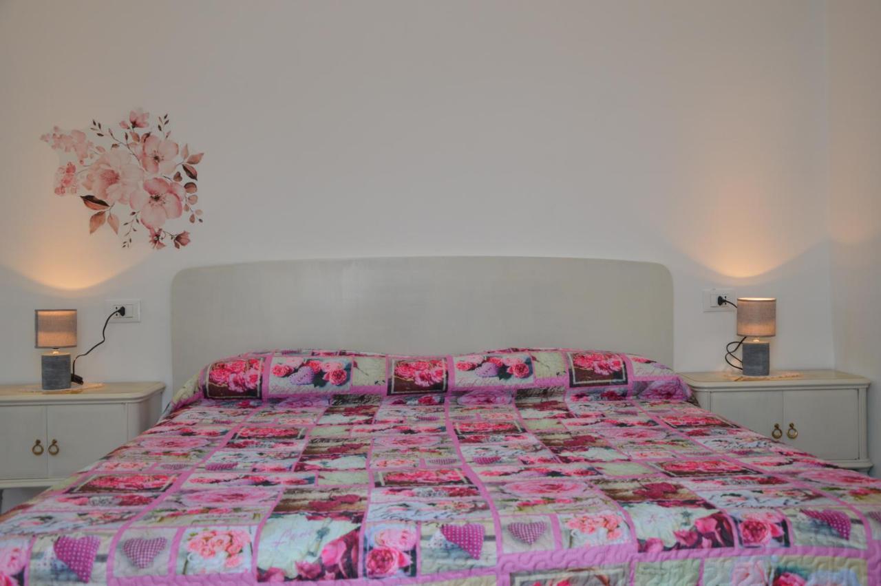Lescen White Residence - Swimming Pool Lezzeno Esterno foto