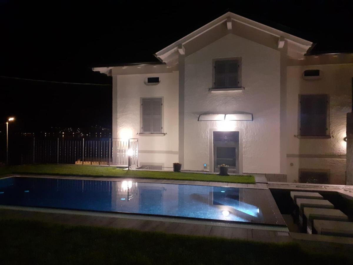 Lescen White Residence - Swimming Pool Lezzeno Esterno foto